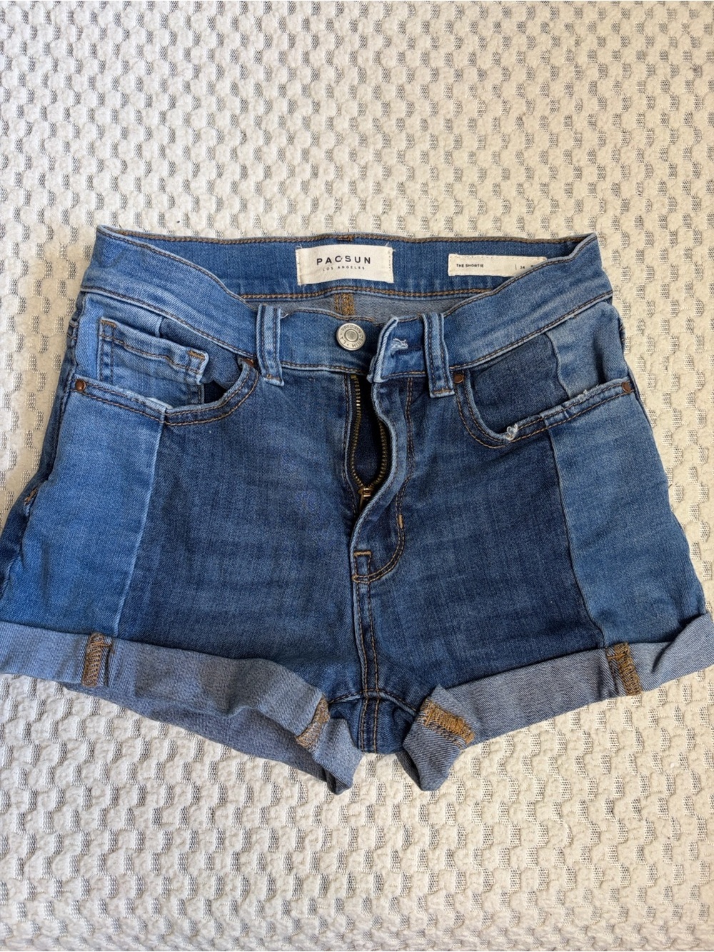 PacSun The Shortie Denim Shorts Patchwork Colorblock Y2K inspired 
Size 24